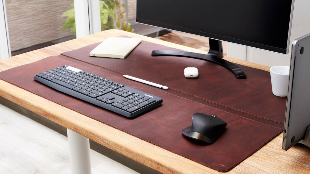 Desk blotter